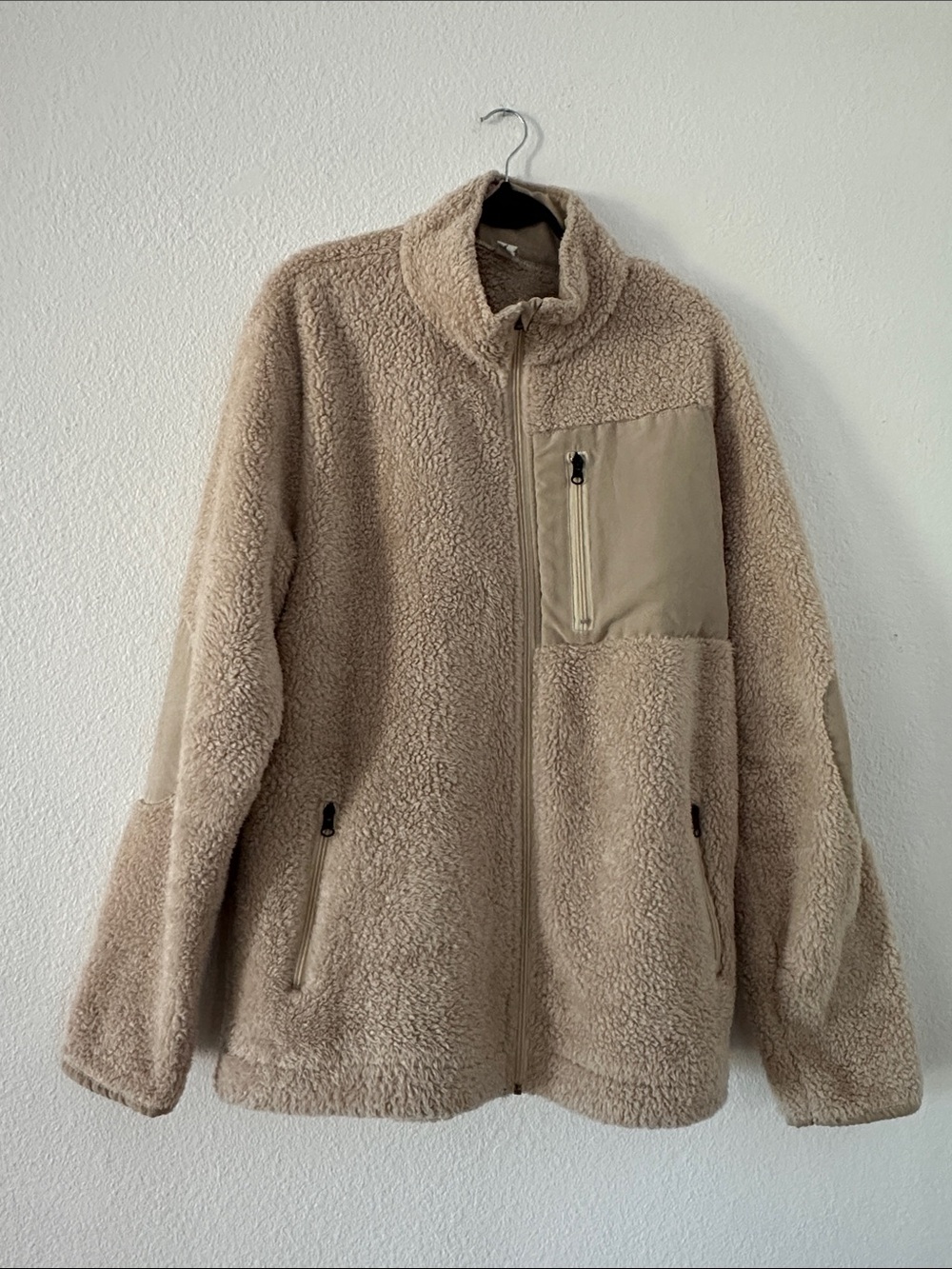 Cozy Teddy Fleece Zip-Up Jacket in Beige, men’s size Large